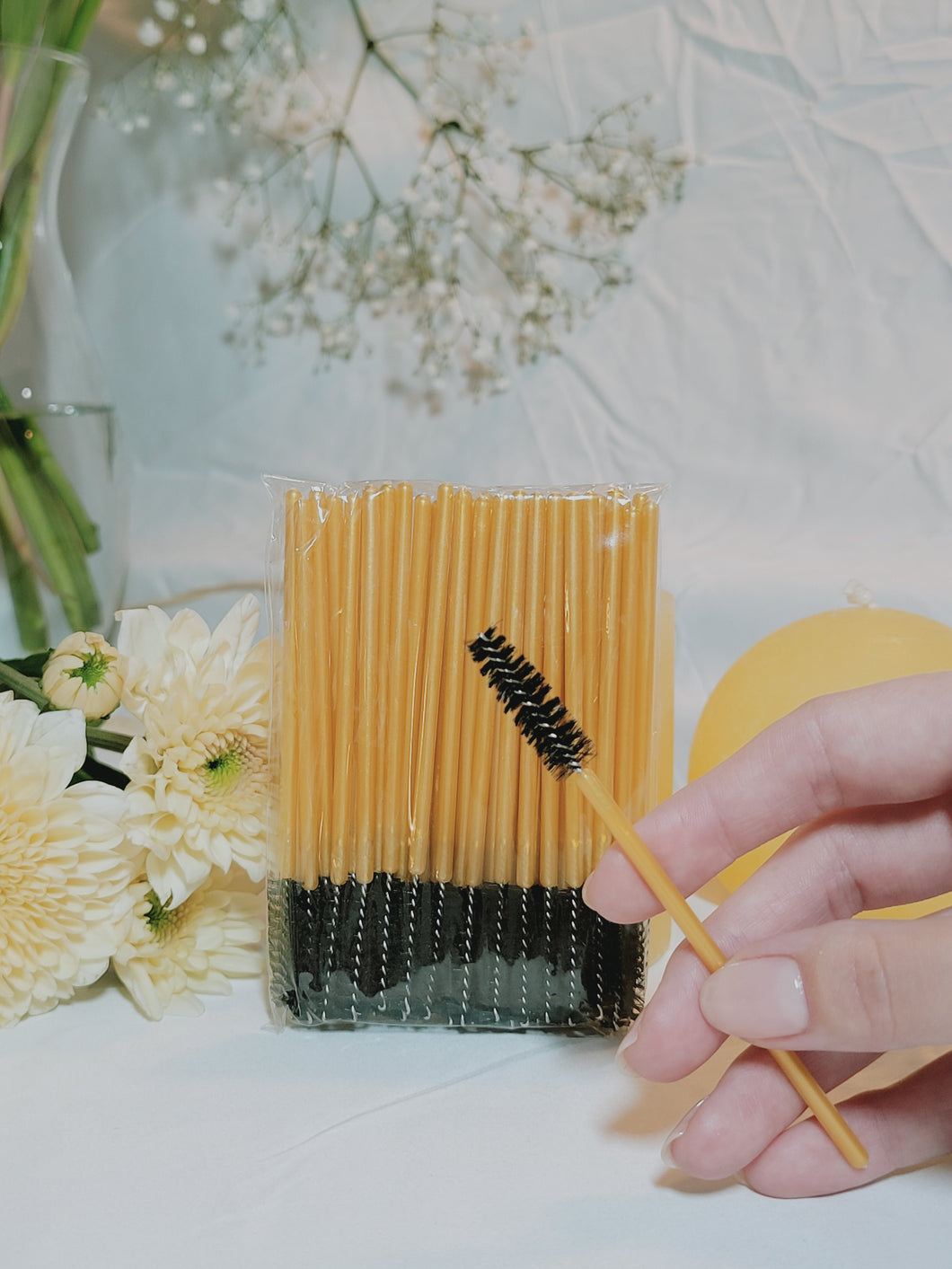 mascara wands, bourdon beauty, gold, lash extensions, victoria bc