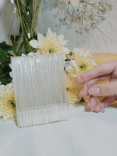 Load image into Gallery viewer, bourdon beauty, lint free applicator, applicator brush, applicator, lint free, clear handle