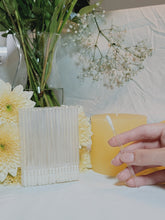Load image into Gallery viewer, bourdon beauty, lint free applicator, applicator brush, applicator, lint free, clear handle