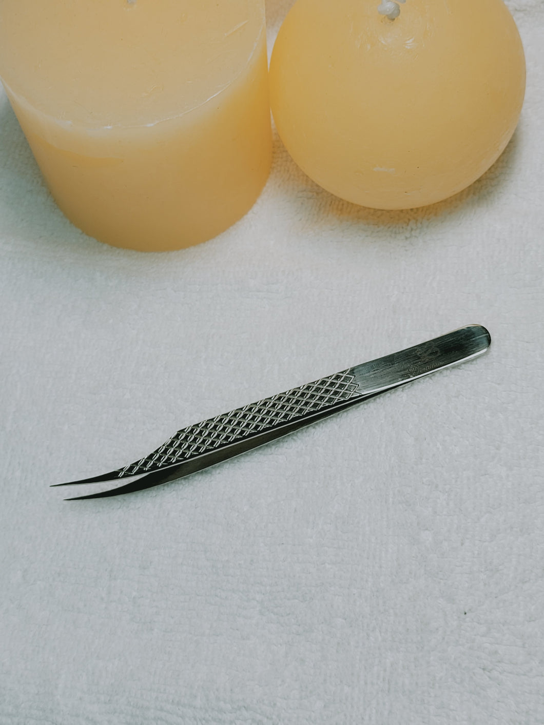 isolation tweezer, isolation, tweezer, bourdon beauty, victoria bc
