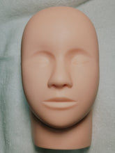 Load image into Gallery viewer, practice head, practice lashes, bourdon beauty, victoria bc