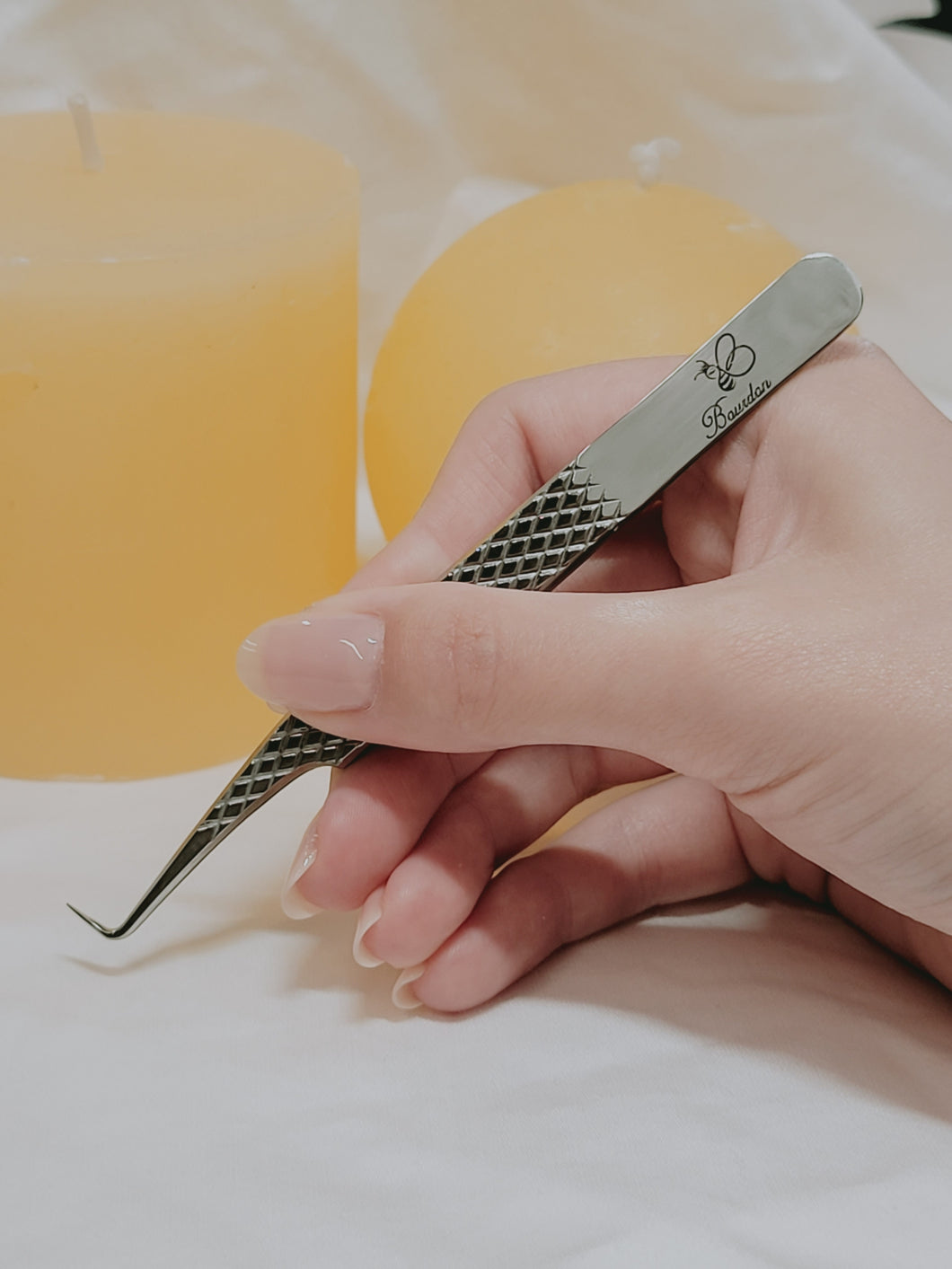 L shape tweezer, tweezer, lash extensions, pick up, bourdon beauty, victoria bc, classic lashes, volume lashes